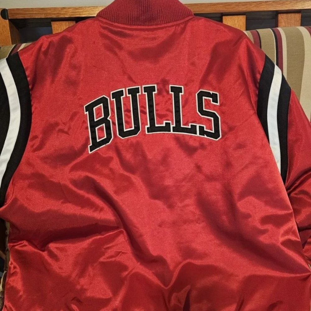 Bulls Mitchell Ness Stadium Jacket